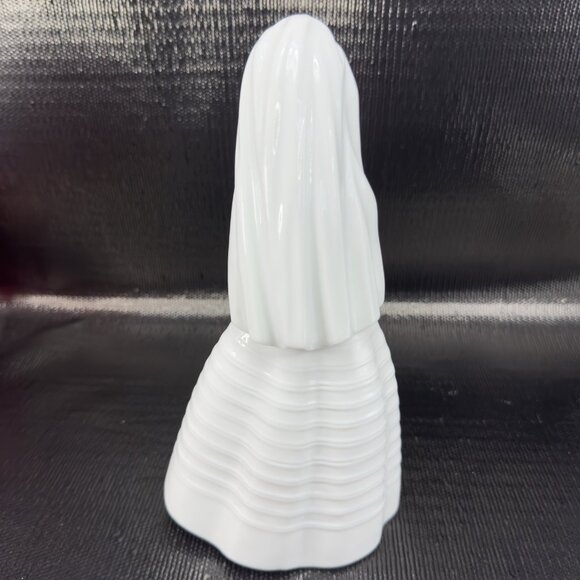 Nao by Lladro First Communion Praying Girl Rosary Figurine Fine Porcelain Figure - Picture 9 of 13